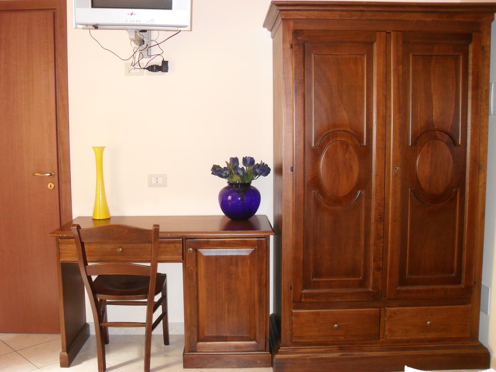 Hotel Piro Torrenova  Habitación foto